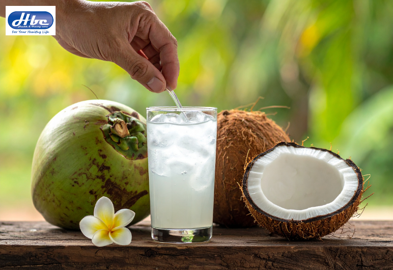 Bị tiêu chảy uống nước dừa được không​? 